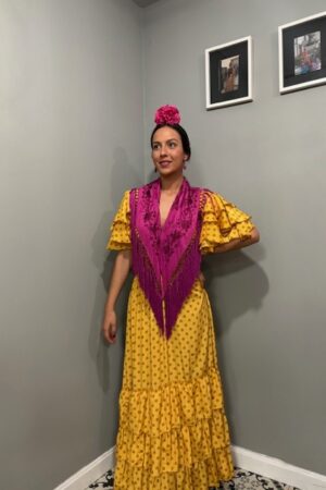 Vestido Mostaza de 3 Volantes con Lunares