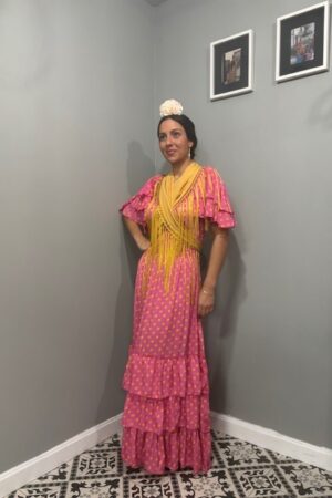 Vestido Rosa Capote de 3 Volantes con Lunares Amarillos SOLO QUEDA M/L