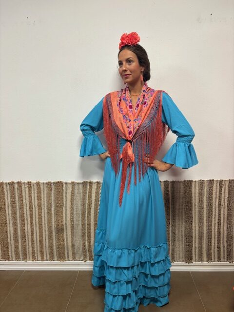 Vestido Turquesa Liso de 5 volantes(Largo 145 cm.)