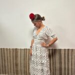 Vestido Modelo Martina Manga Larga blanco con Lunar Negro LARGO 130 CM. PARA UNA ALTURA MÁXIMA DE 148/150 CM. - Imagen 2