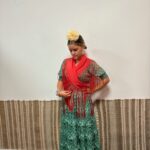 Vestido Modelo Martina Manga Larga Verde Manzana con Lunar, LARGO 130 CM. PARA UNA ALTURA MÁXIMA DE 148/150 CM. - Imagen 3