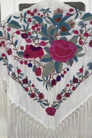 Mantón Bordado Flores Clásicas Blanco 70€