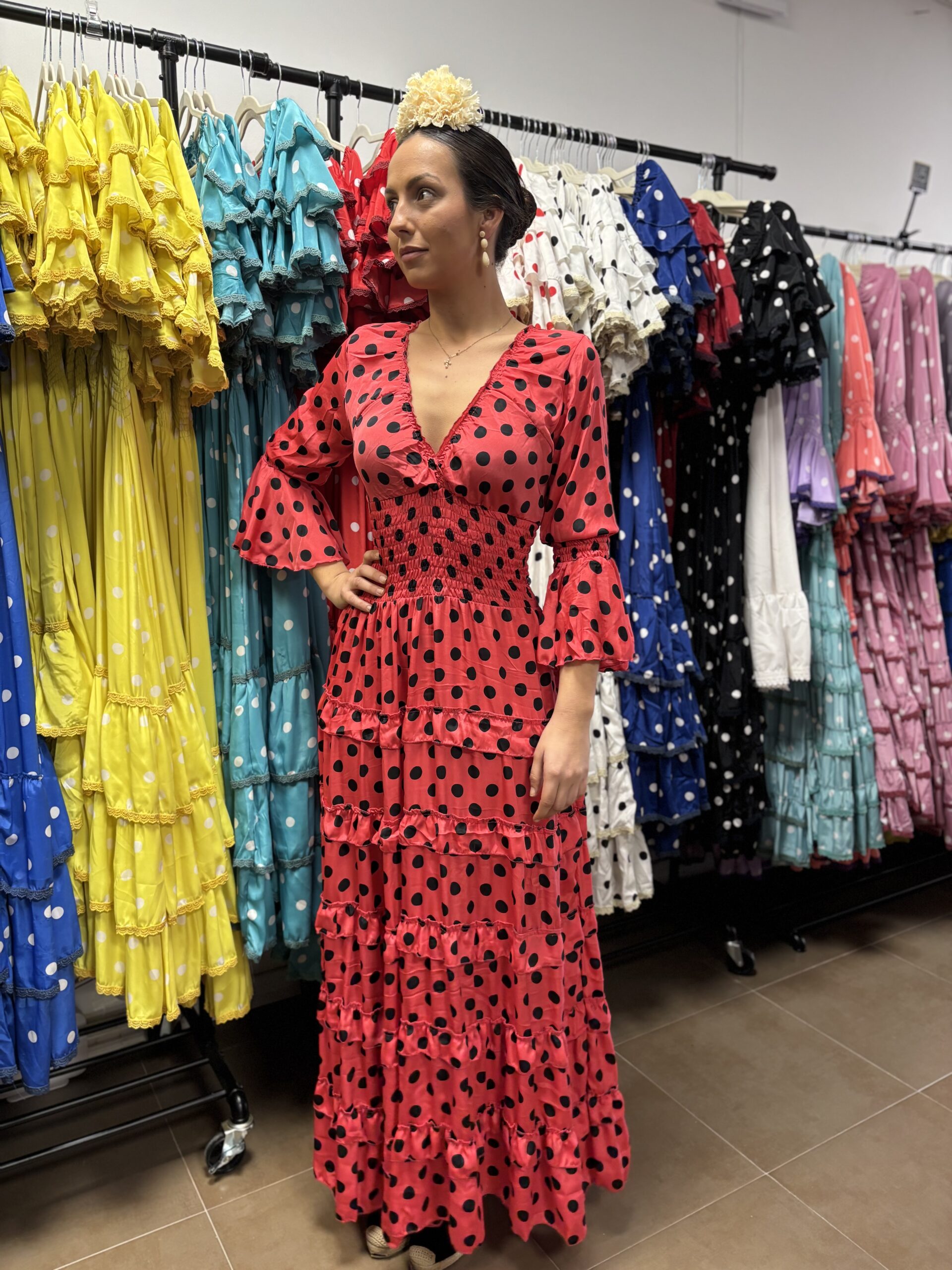 MOD. MARIA VOLANTITOS BASICO, CORAL CON LUNARES NEGROS. - Imagen 3